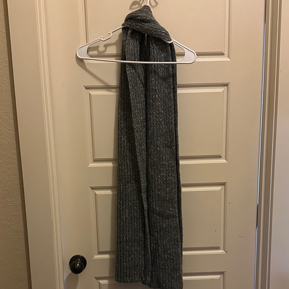 Gray Knit Scarf